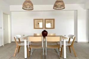 Hotel «Akrotiri», Kounoupidiana