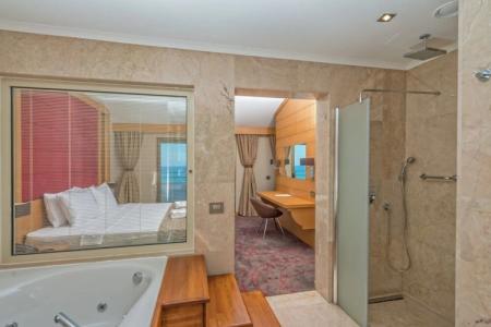 Ramada Resort by Wyndham Unye - 8