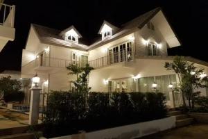 Vanida Antique Home, Sattahip