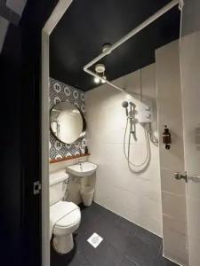 Check-Inn at Little India - 48