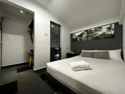 Check-Inn at Little India - 64