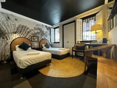 Check-Inn at Little India - 3