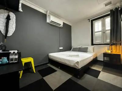 Check-Inn at Little India - 4