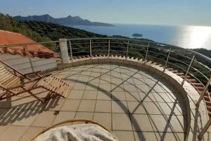 Charly Point Villa, Methoni