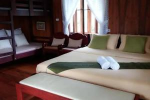 Rai Lung Tui Homestay, Prachuap Khiri Khan