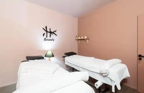 Lotus Inn - 187