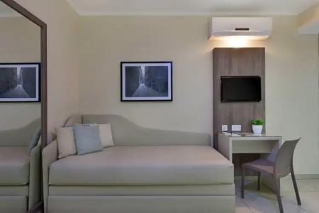 115 The Strand by NEU Collective - 37