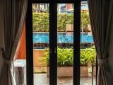 Standard room with pool view