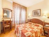 Standard Triple room with balcony