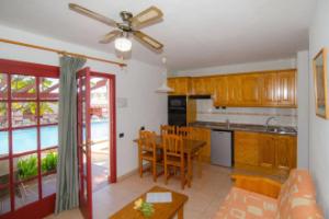 Bungalows Castillo Club Lake Hotel