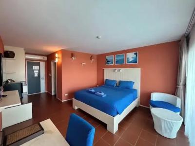 GrandBlue Resort & Beachclub - 50