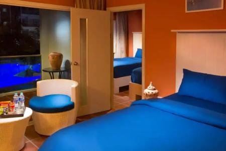 GrandBlue Resort & Beachclub - 2