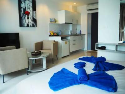 GrandBlue Resort & Beachclub - 26