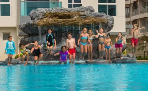 GrandBlue Resort & Beachclub - 23