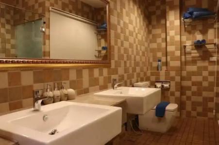 GrandBlue Resort & Beachclub - 39