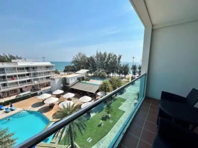 GrandBlue Resort & Beachclub - 62