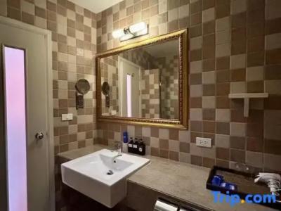 GrandBlue Resort & Beachclub - 83