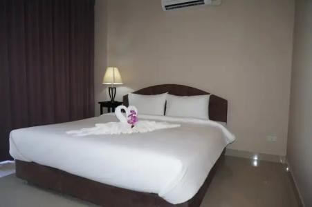 Kata Beachwalk and Bungalows - 113
