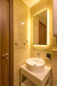 Privilege Suites by Central Park - 132