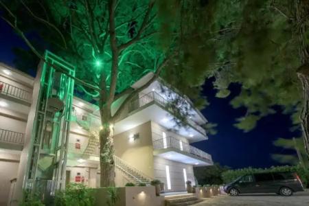 Koukounaria & Suites - 90