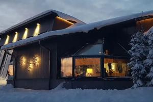 Santa's Igloos Arctic Circle Mini-hotel