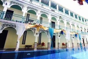 The Grand Morocc Hotel, Mae Rim