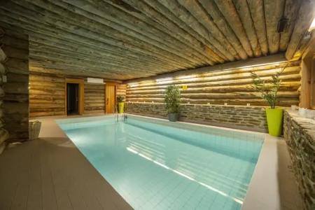 Kuukkeli Log Houses Aurora Resort - 12