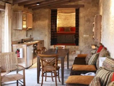 Apokryfo Traditional Guesthouse - 4