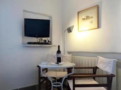 Apokryfo Traditional Guesthouse - 14