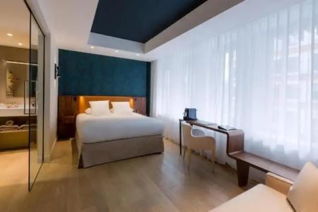 L'Arbre Voyageur - BW Premier Collection - LILLE - 40