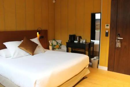 L'Arbre Voyageur - BW Premier Collection - LILLE - 32