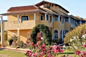 Three Stars Luxury Villas, Moraitika