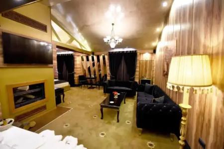 Hymeti's Palace - 73