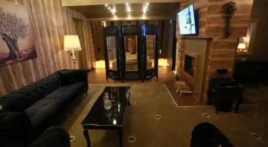 Hymeti's Palace - 14