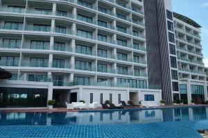 Sunrise Lagoon Hotel and Golf, Chachoengsao