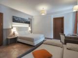 Standard Quadruple room with mountain view
