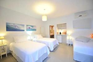 Almira Suites, Naousa