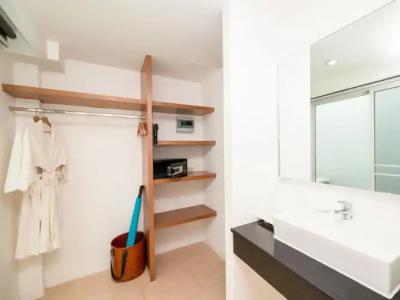 SEAnery Beach Resort - 7