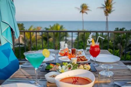 SEAnery Beach Resort - 8