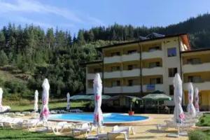 Hotel Restaurant Popini Laki