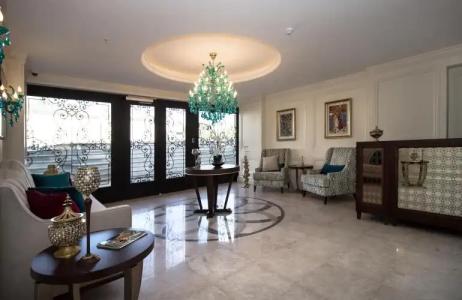 Istanbul Town - 1