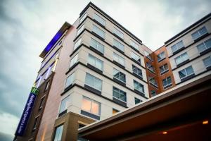 Holiday Inn Express & Suites Downtown Louisville, an IHG Hotel, Louisville