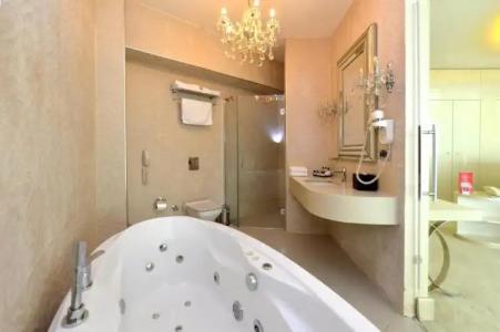 Ramada by Wyndham Sakarya - 49