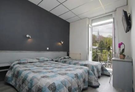 Hôtel Montfort - 70