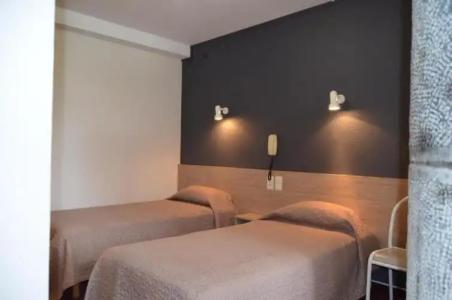 Hôtel Montfort - 72