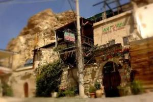 Naturels Cave House, Uerguep