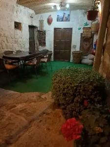 Naturels Cave House - 30