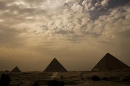 Great Pyramid Inn - 38