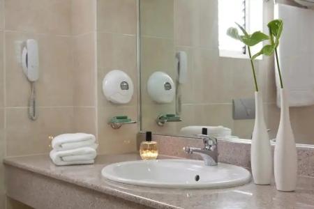 H4 München Messe - 35