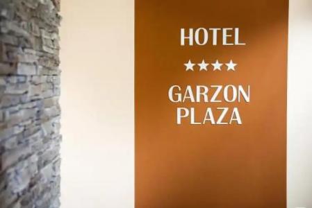 Garzon Plaza - 15